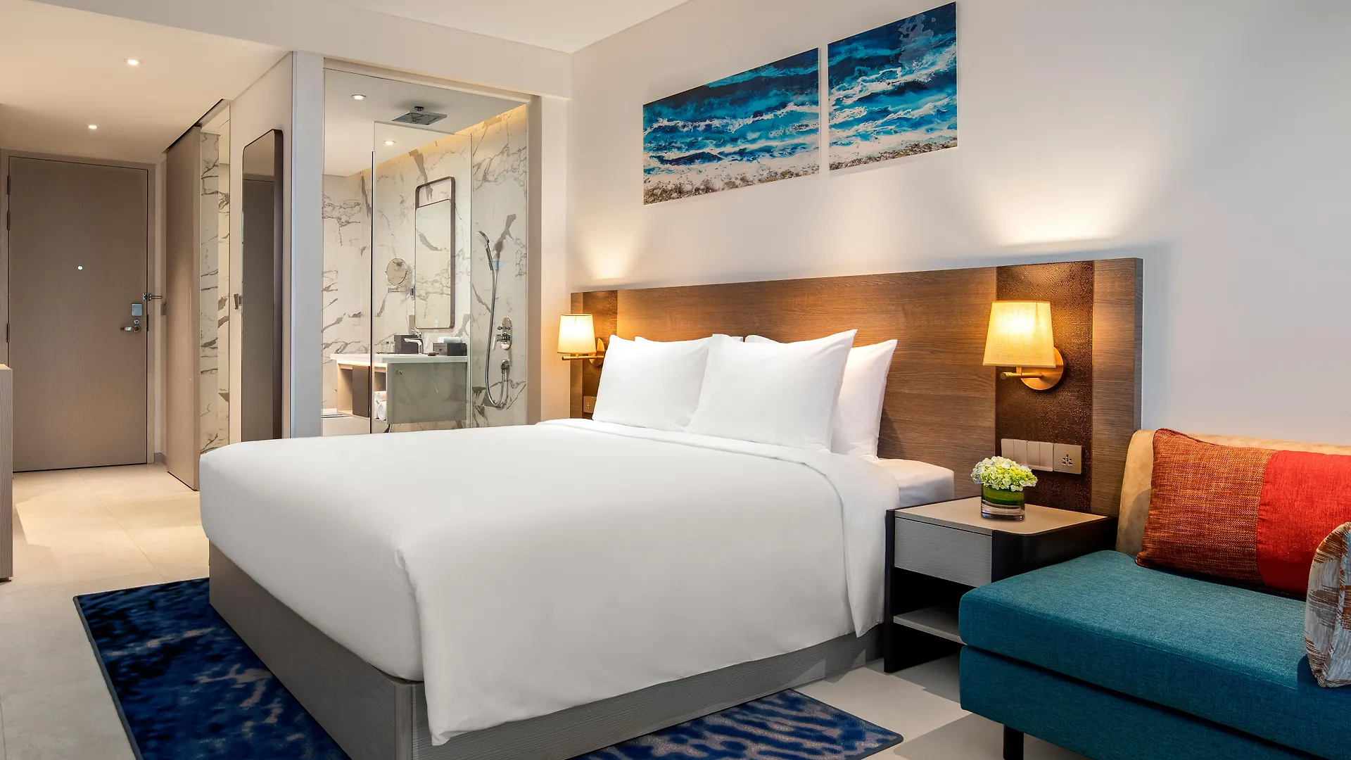 Radisson Hotel Danang 5*, Da Nang Vietnam