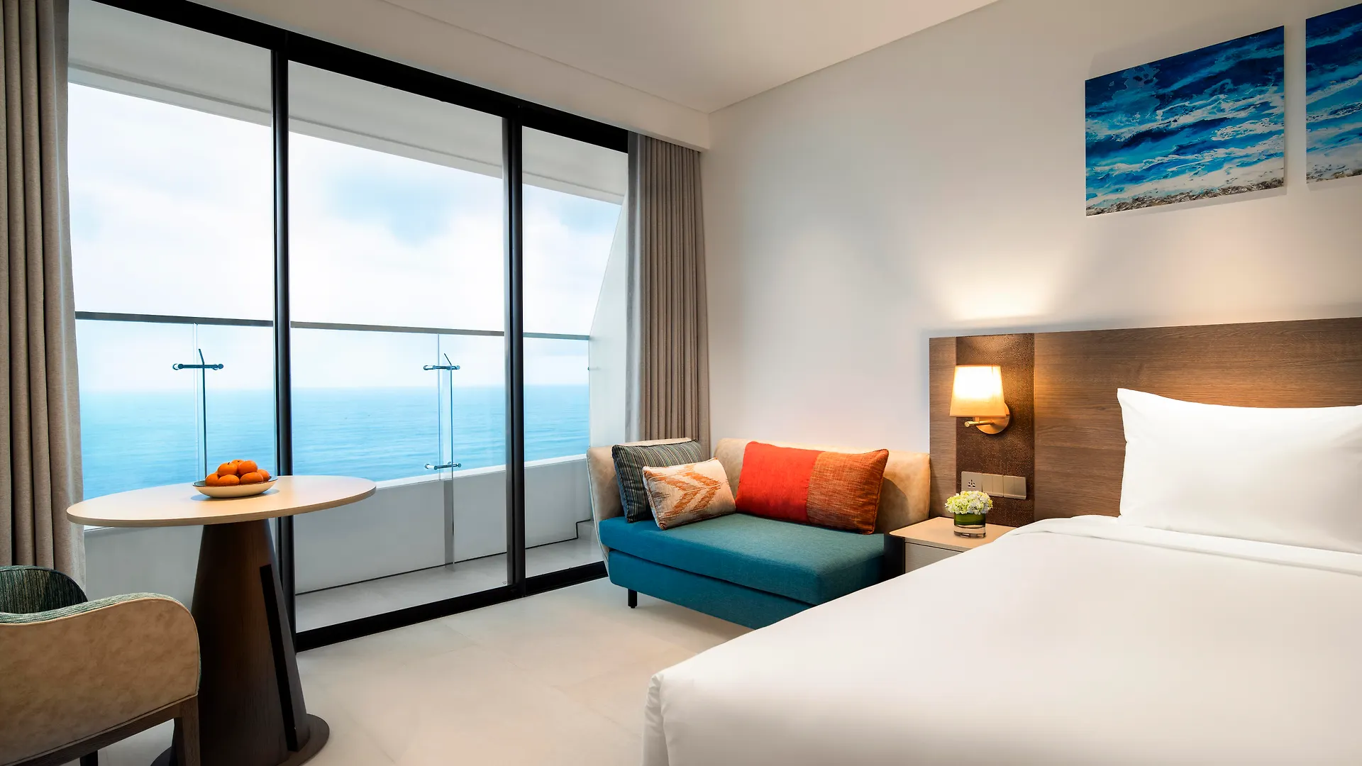 Radisson Hotel Danang 5*, Da Nang Vietnam