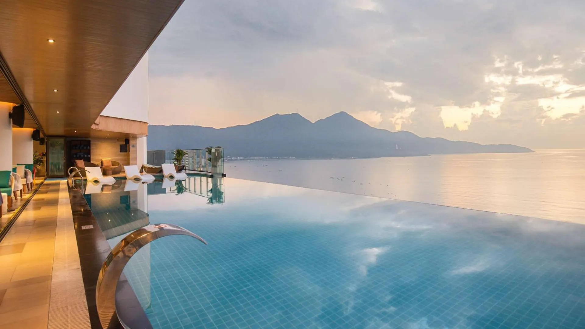 Radisson Hotel Danang