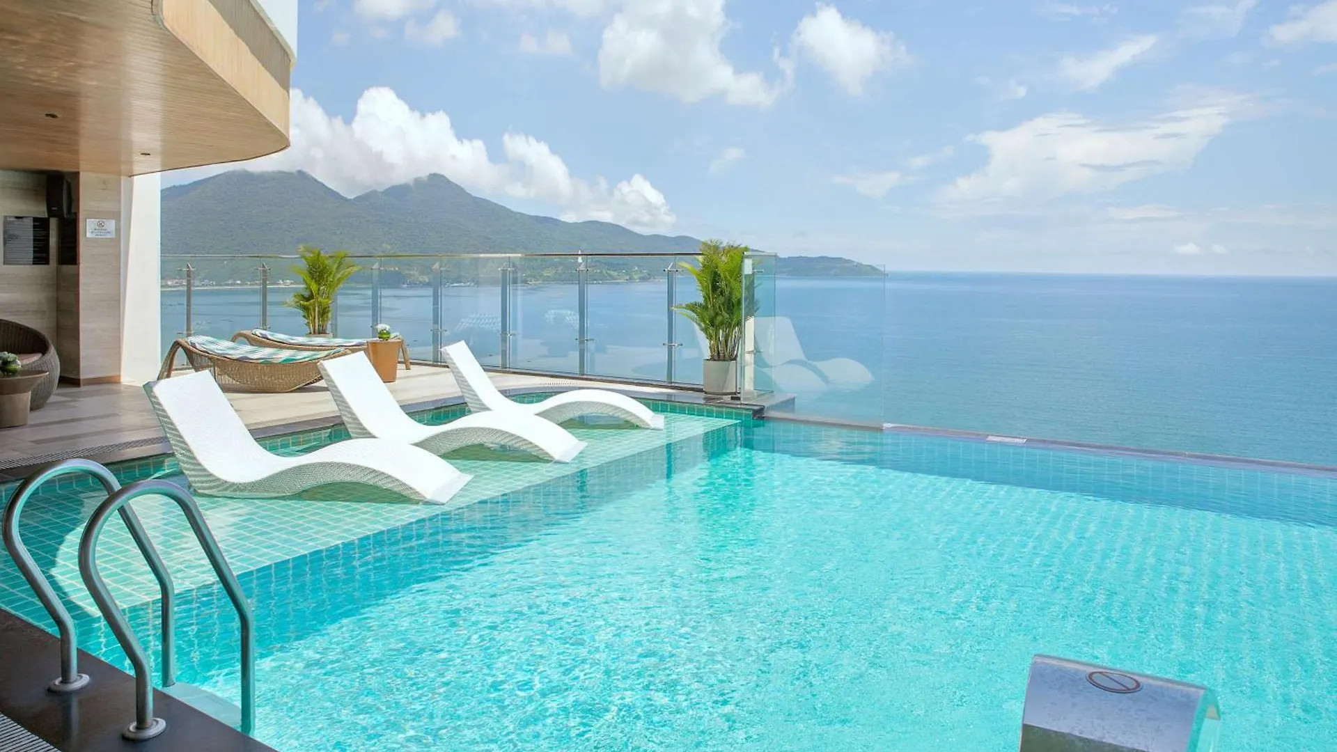 Radisson Hotel Danang